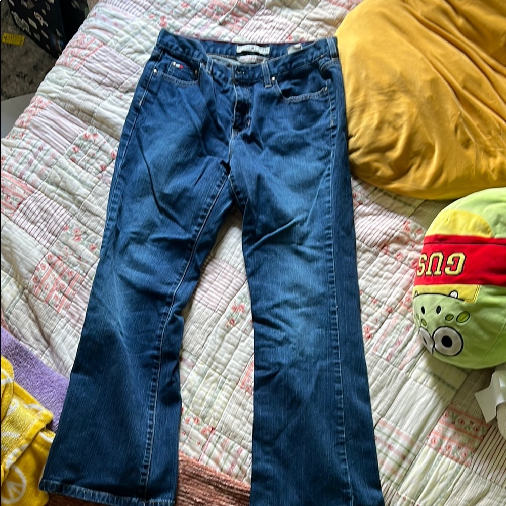 Tommy hilfiger low rise, flare jeans